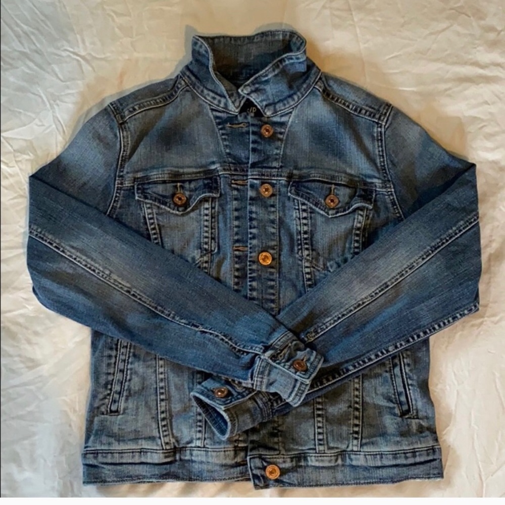 Women’s silver jean denim jacket small